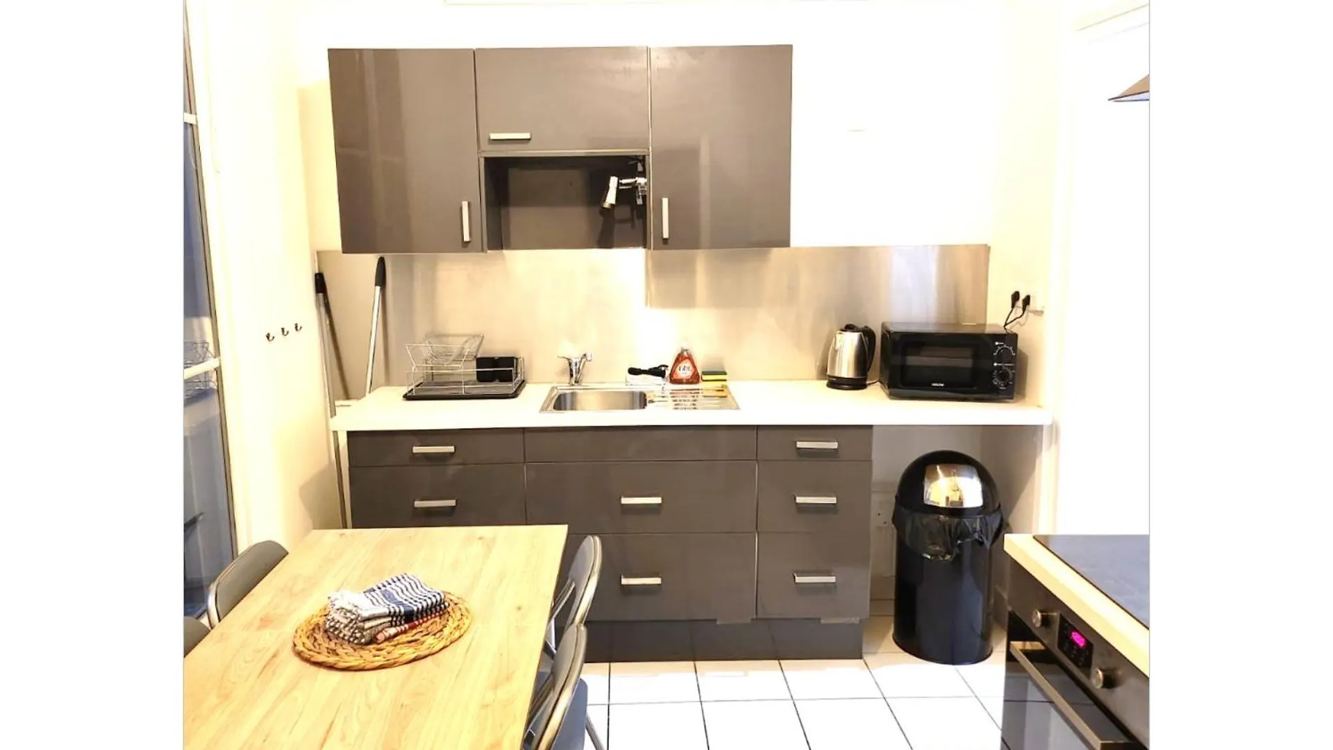 Logement Entier 2-3 P Paris Apartment