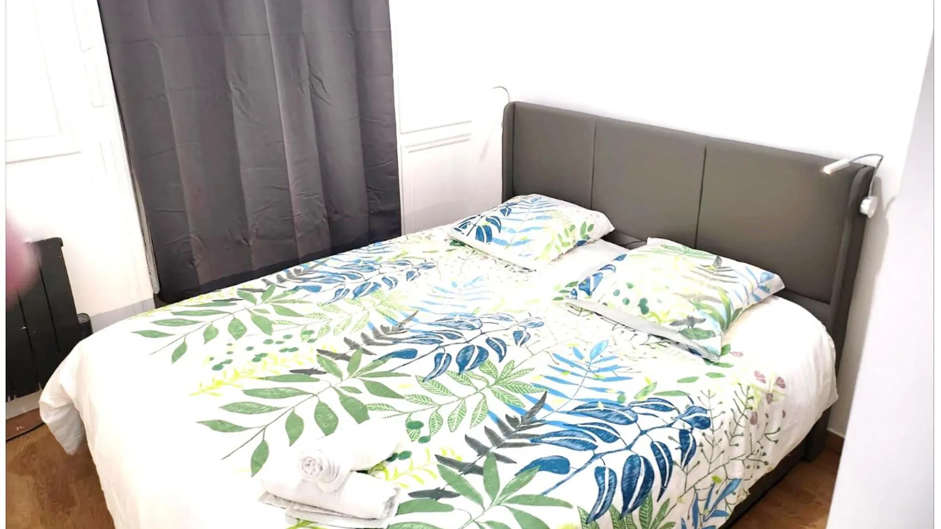 Apartment Logement Entier 2-3 P Paris France