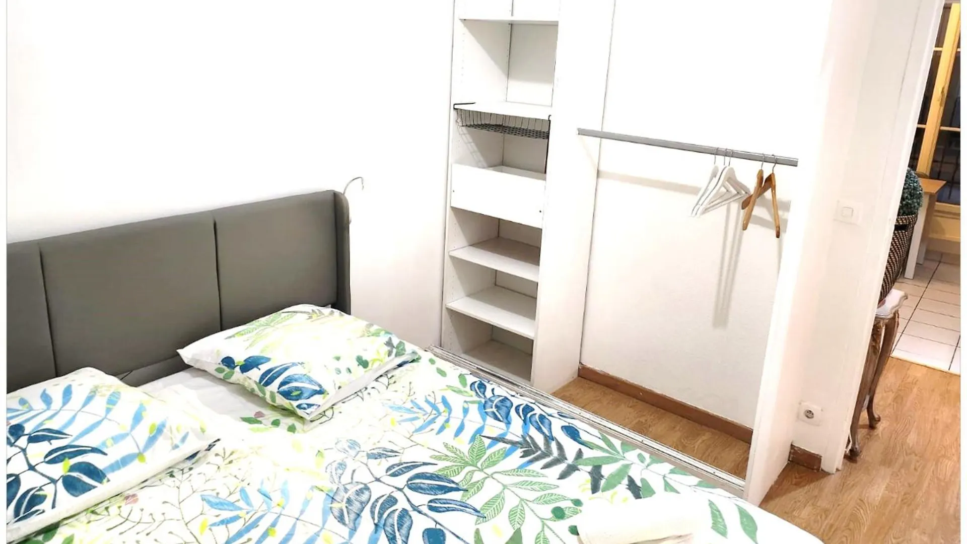 Apartment Logement Entier 2-3 P Paris