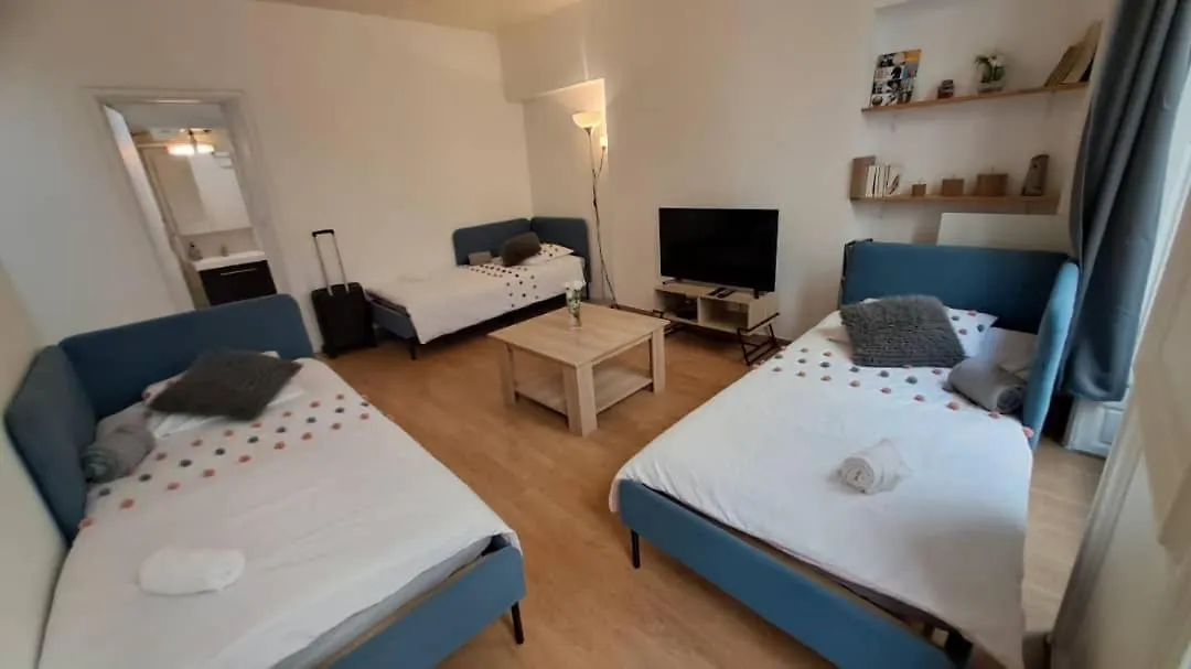 Logement Entier 2-3 P Paris